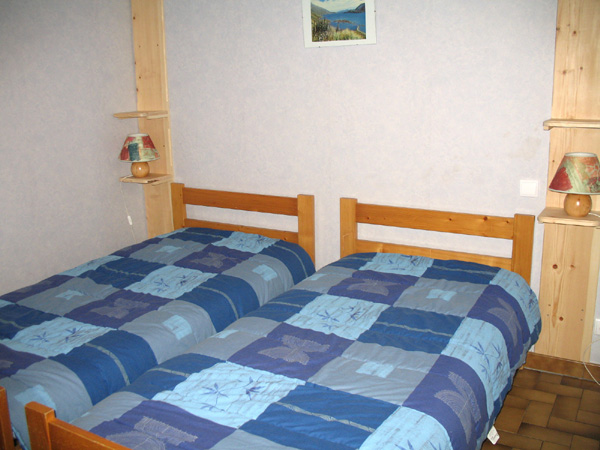 Chambre 2 lits 90